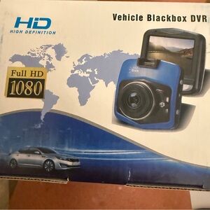 Black Car Dash Cam with Mount